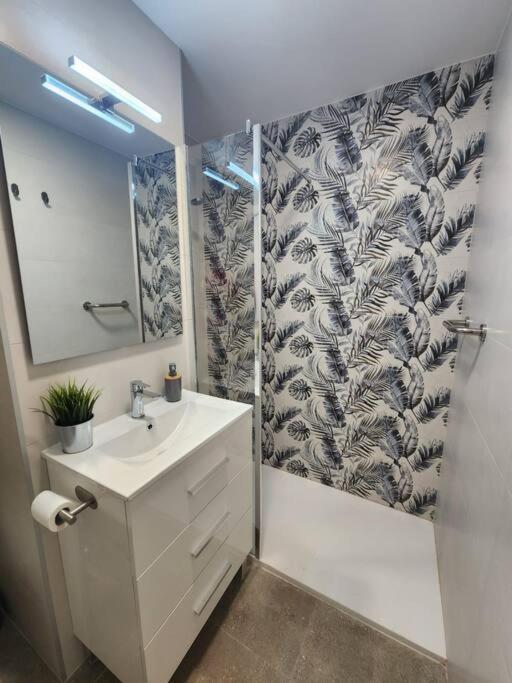Piso De Diseno Elche Apartment Luaran gambar