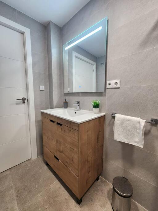 Piso De Diseno Elche Apartment Luaran gambar